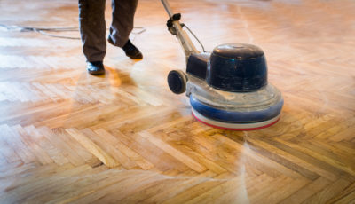 professional sanding hardwood floor